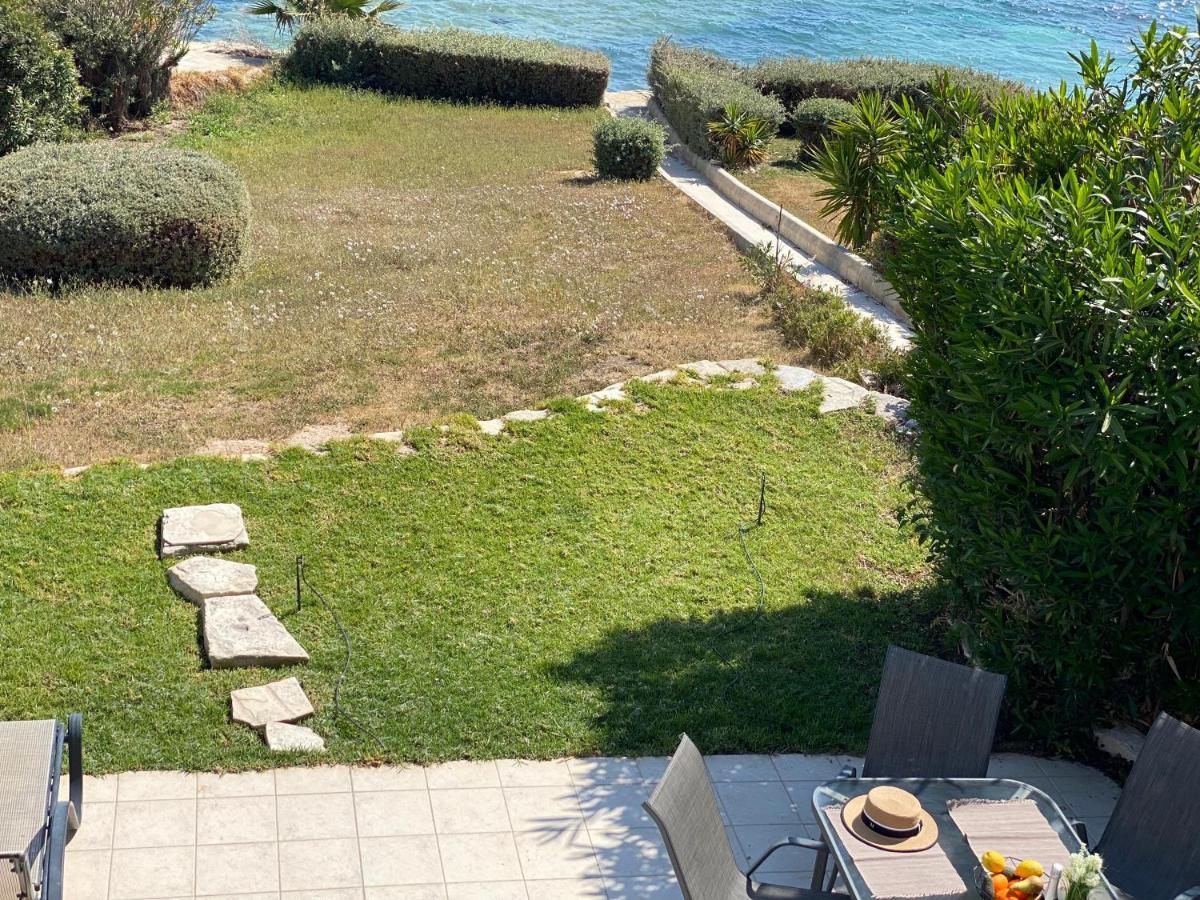 Amazing Front Line Villa In Coral Bay Peyia Esterno foto