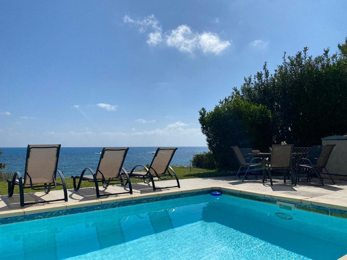 Amazing Front Line Villa In Coral Bay Peyia Esterno foto